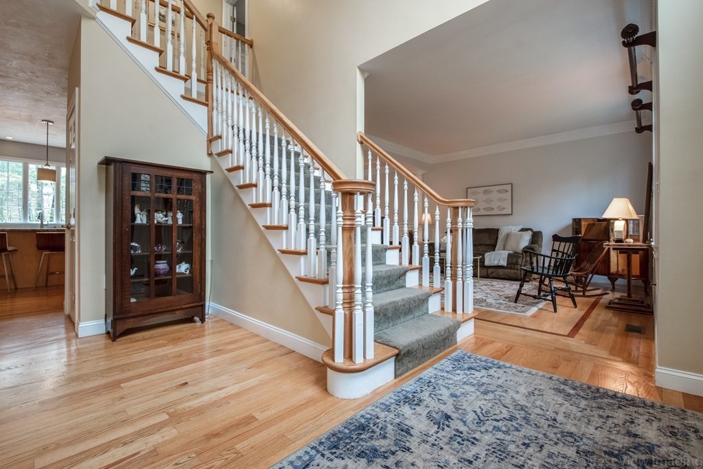86 Frye Road Bolton, MA 01740 - Photo 7 of 42