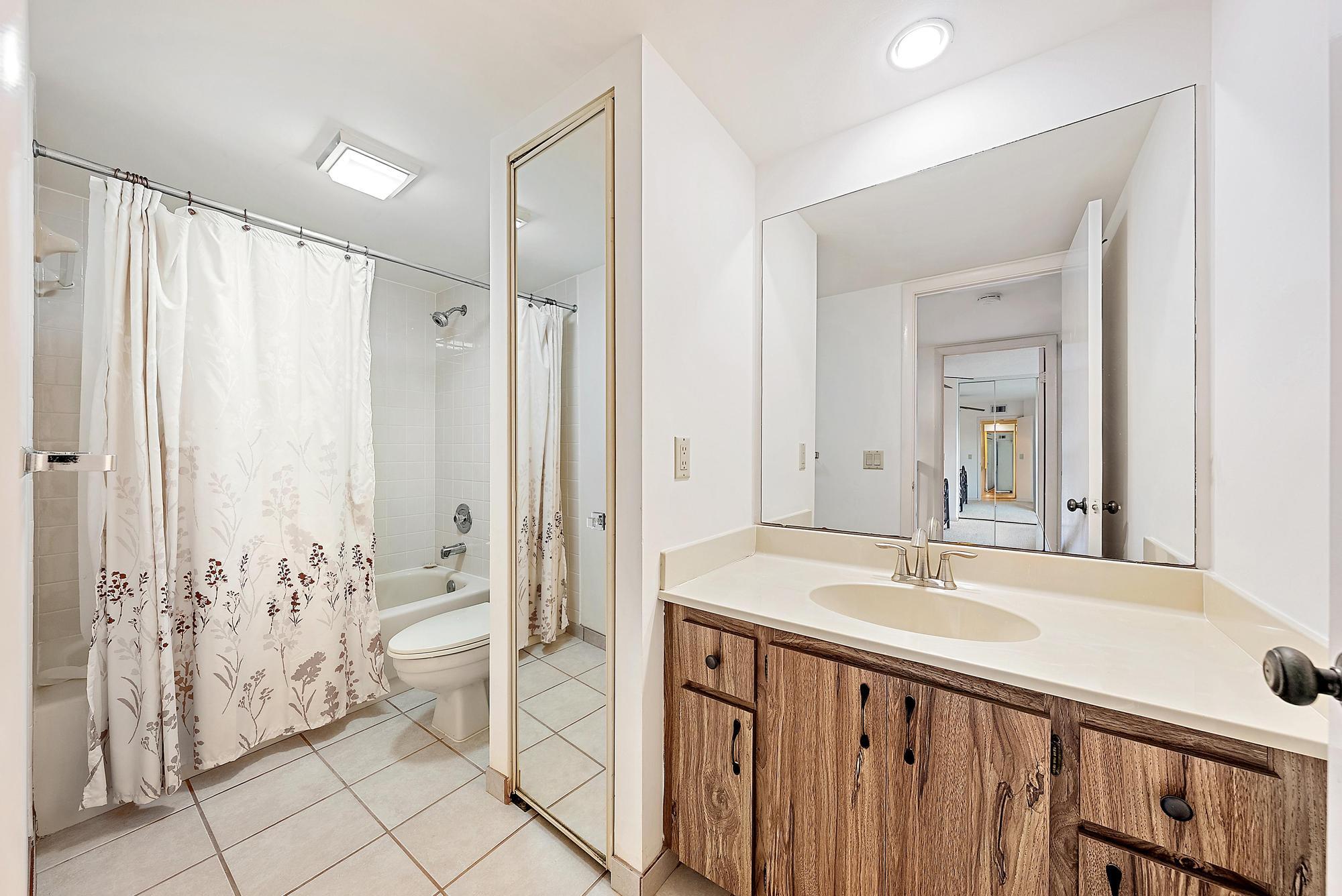 1622 16th Court Jupiter, FL 33477 - Photo 16 of 43 Full Bath