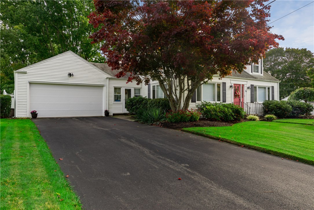24 New Clark Road Cumberland, RI 02864 - Photo 2 of 24