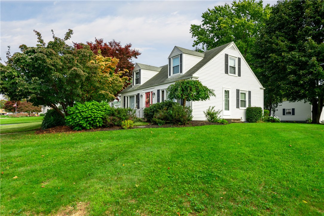 24 New Clark Road Cumberland, RI 02864 - Photo 4 of 24