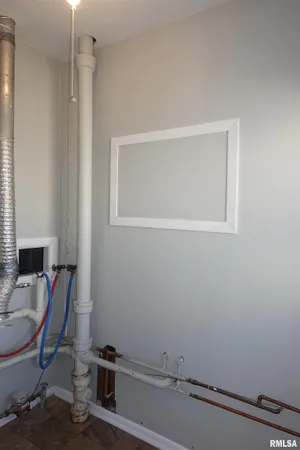 $120,000 | 1281 Russell Avenue, Galesburg, IL 61401