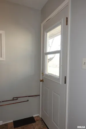 $120,000 | 1281 Russell Avenue, Galesburg, IL 61401