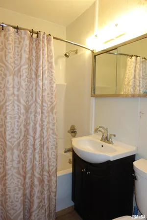 $120,000 | 1281 Russell Avenue, Galesburg, IL 61401