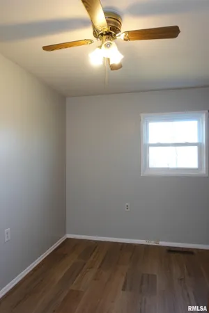 $120,000 | 1281 Russell Avenue, Galesburg, IL 61401