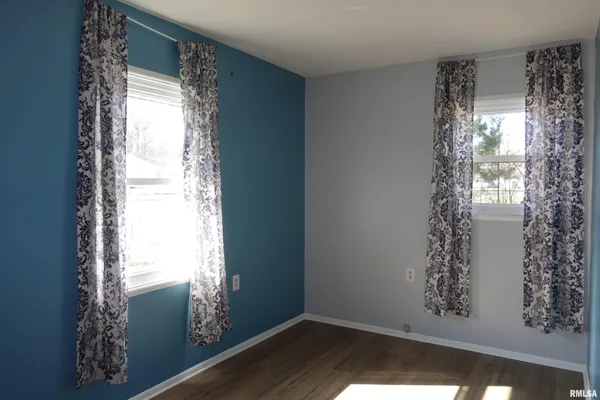 $120,000 | 1281 Russell Avenue, Galesburg, IL 61401