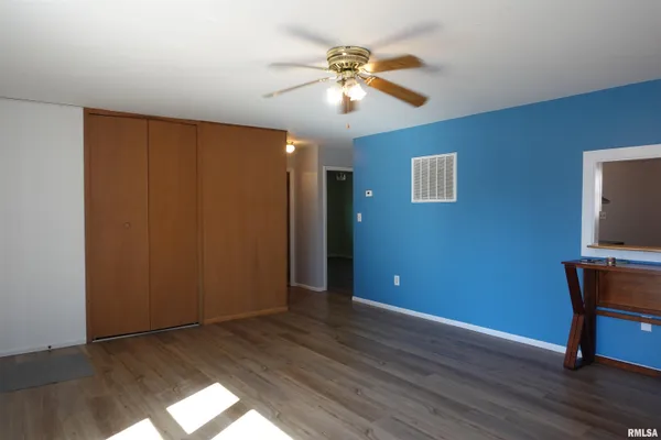 $120,000 | 1281 Russell Avenue, Galesburg, IL 61401