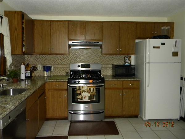 21 Southgate Road Franklin, MA 02038 - Photo 2 of 14 Gallery Image 2