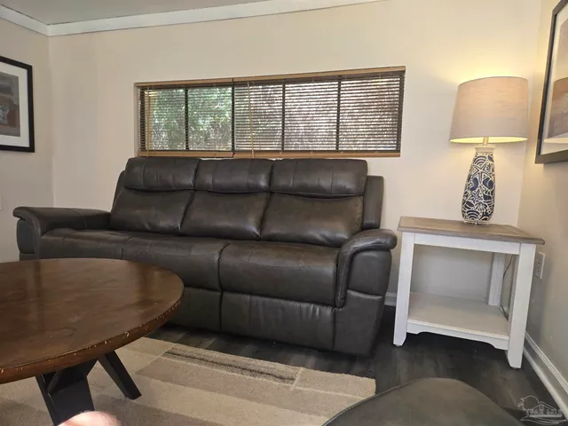 $1,050 | 6111 Lebanon Lane, Unit 2, Pensacola, FL 32504