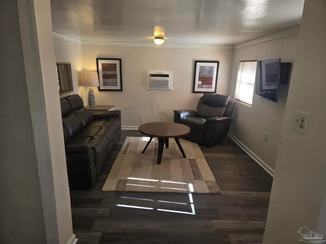 $1,050 | 6111 Lebanon Lane, Unit 2, Pensacola, FL 32504