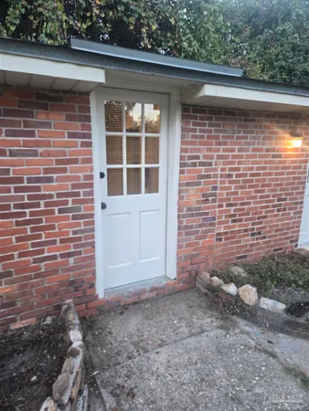$1,295 | 6111 Lebanon Lane, Unit 2, Pensacola, FL 32504