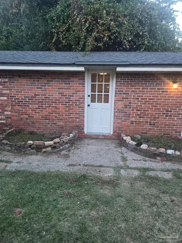 $1,050 | 6111 Lebanon Lane, Unit 2, Pensacola, FL 32504