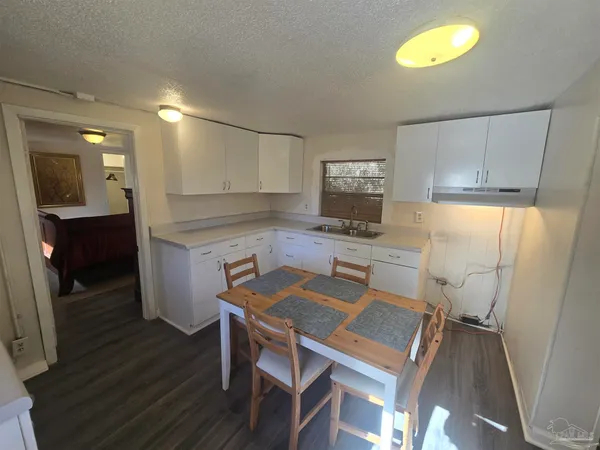 $1,295 | 6111 Lebanon Lane, Unit 2, Pensacola, FL 32504