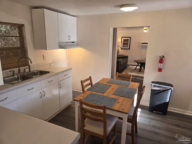 $1,050 | 6111 Lebanon Lane, Unit 2, Pensacola, FL 32504