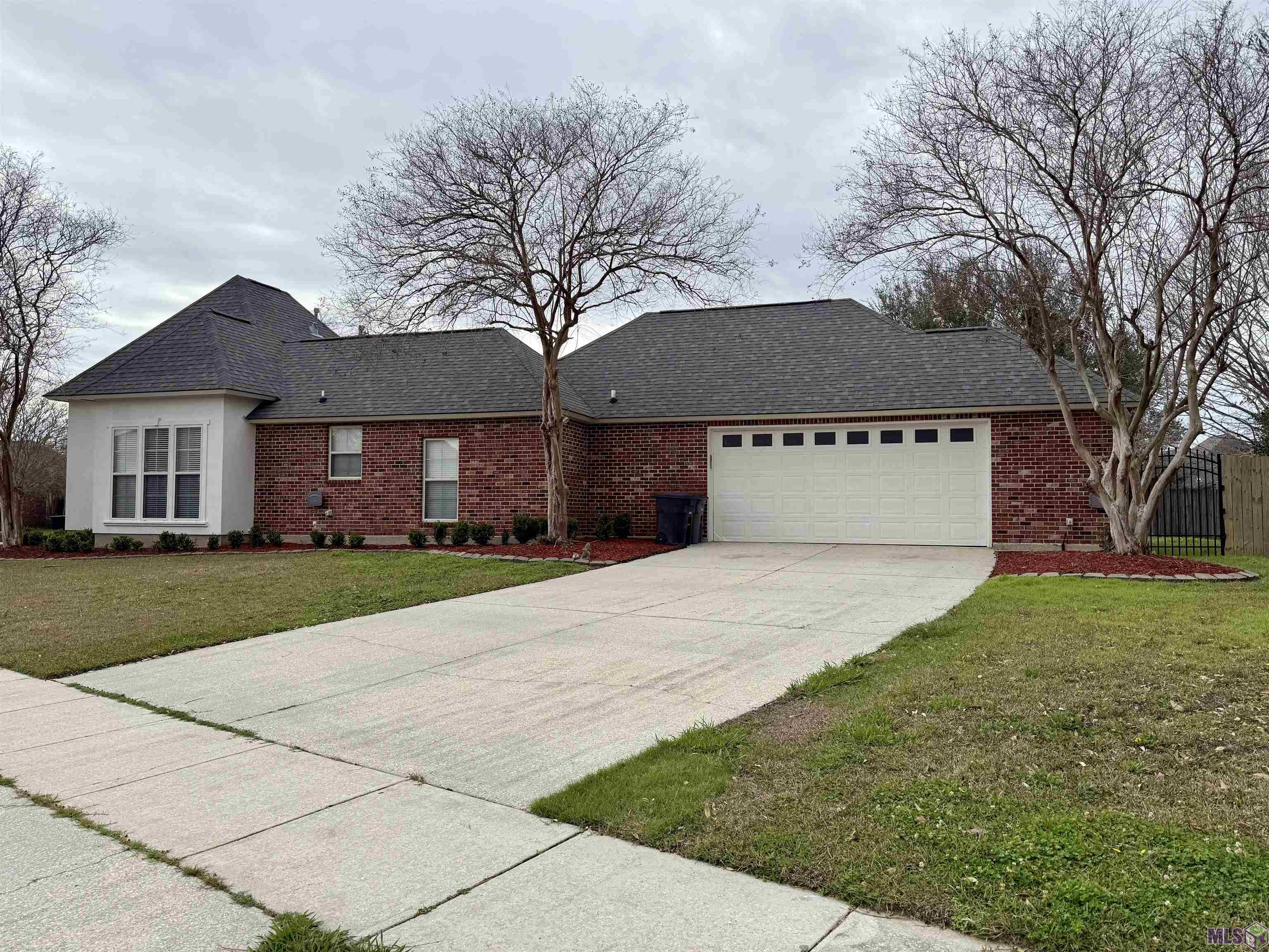 10437 Springridge Avenue St. George, LA 70810 - Photo 3 of 22 Gallery Image 3