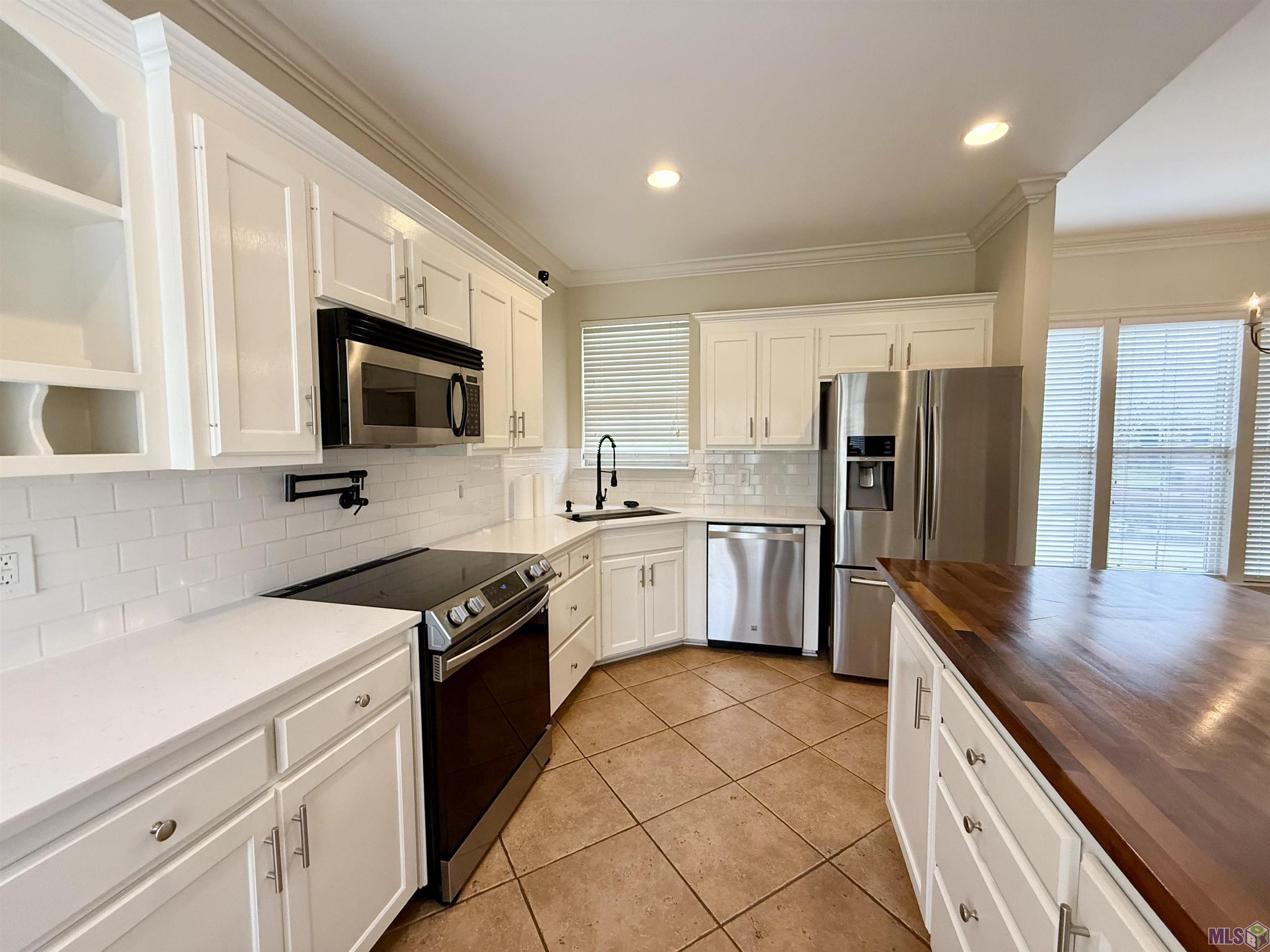10437 Springridge Avenue St. George, LA 70810 - Photo 9 of 22 Gallery Image 9