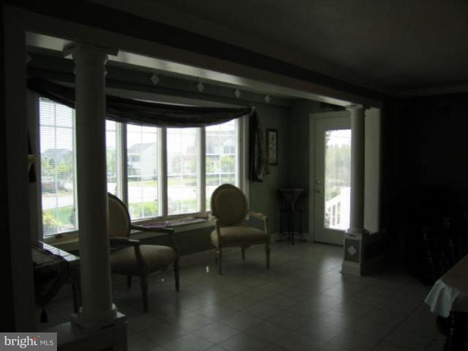 186 Brooke Road Fredericksburg, VA 22405 - Photo 6 of 16 Sitting Room off Kitchen & Dining Room
