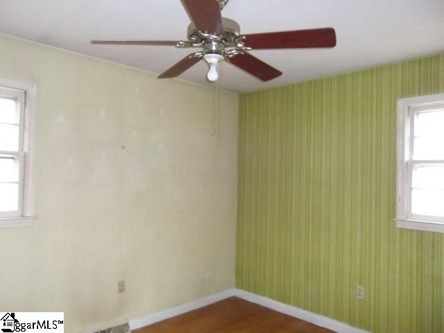 207 Ridgecrest Drive Easley, SC 29640 - Photo 6 of 8