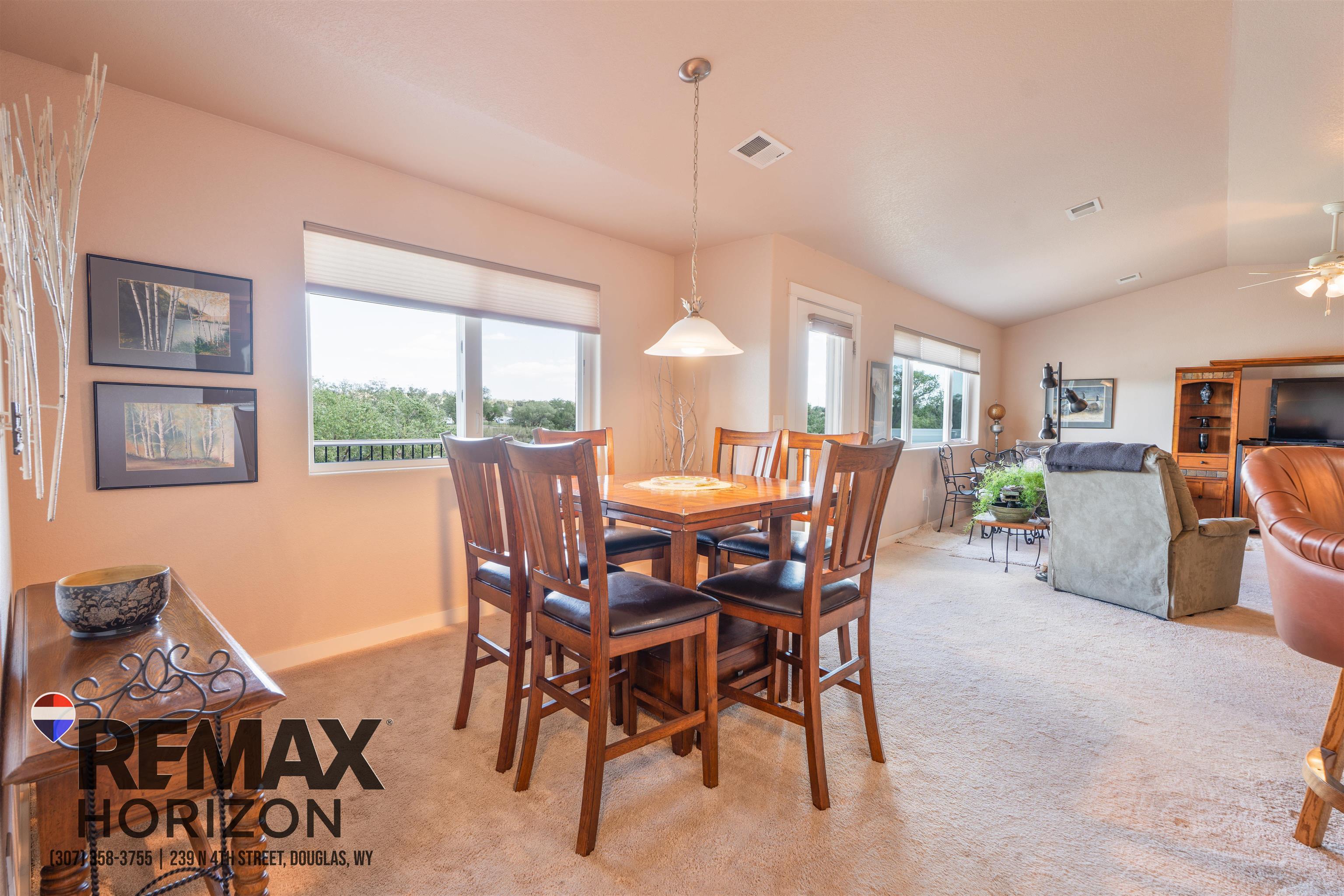 435 South Pearson Road Douglas, WY 82633 - Photo 5 of 33