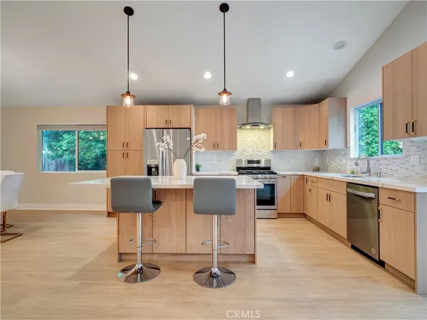 $5,700 | 17961 Martha Street, Encino, CA 91316