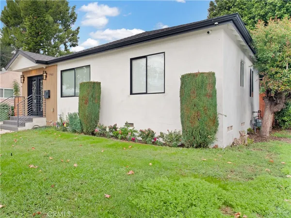 $5,700 | 17961 Martha Street, Encino, CA 91316