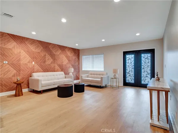 $5,700 | 17961 Martha Street, Encino, CA 91316