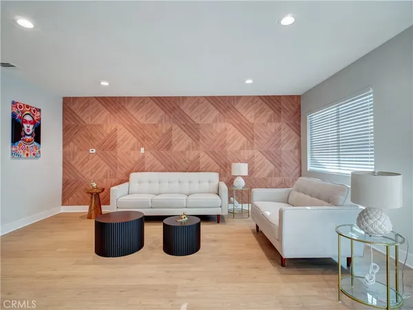 $5,700 | 17961 Martha Street, Encino, CA 91316