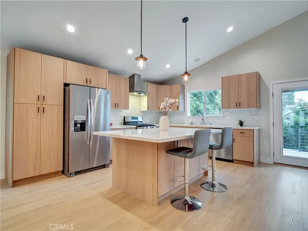 $5,700 | 17961 Martha Street, Encino, CA 91316