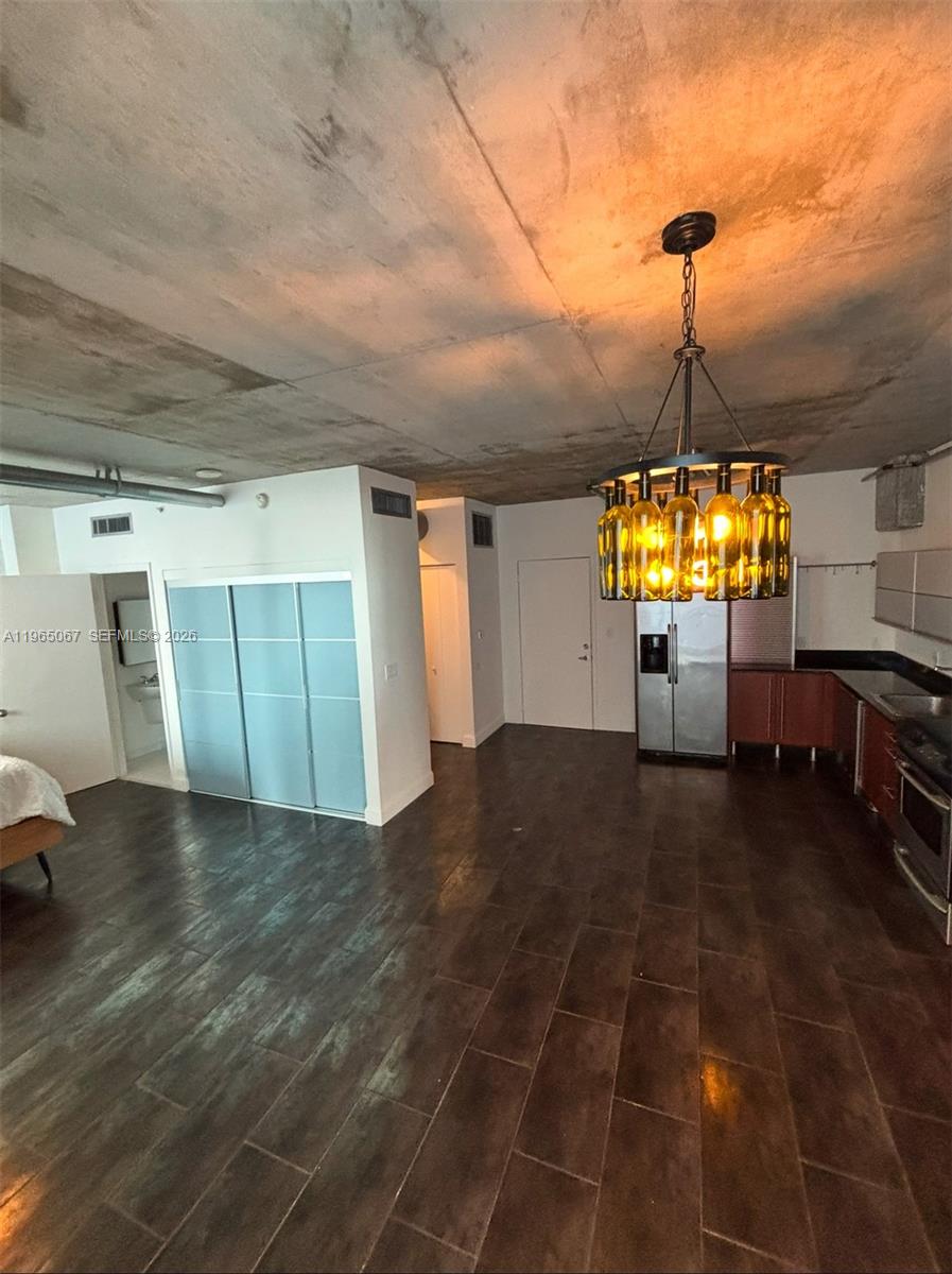 690 Southwest 1st Court, Unit 1226 Miami, FL 33130 - Photo 3 of 12