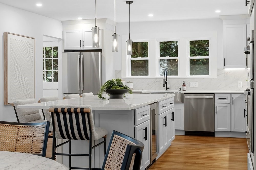 1806 Beacon Street Newton, MA 02468 - Photo 4 of 38