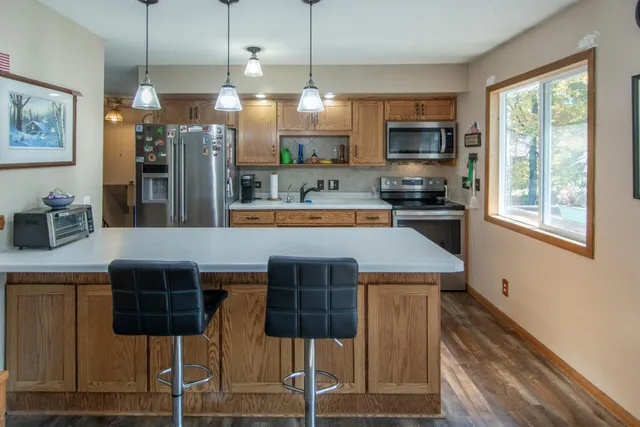 $599,000 | 900 Father Hennepin Park Road, Isle, MN 56342