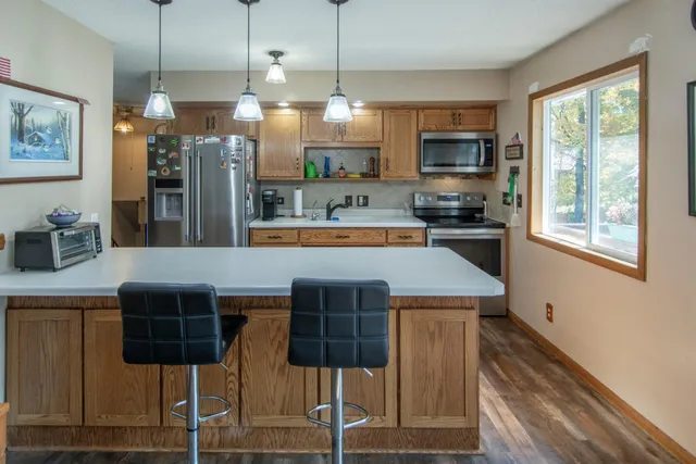 $599,000 | 900 Father Hennepin Park Road, Isle, MN 56342