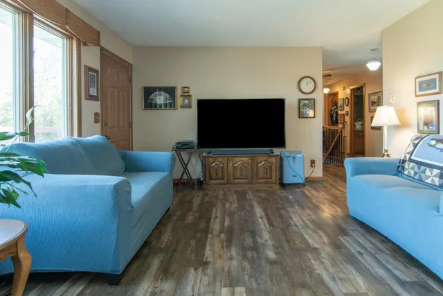 $599,000 | 900 Father Hennepin Park Road, Isle, MN 56342