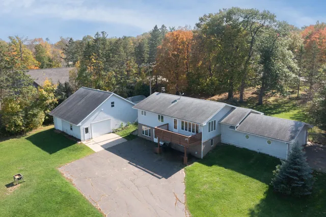 $599,000 | 900 Father Hennepin Park Road, Isle, MN 56342