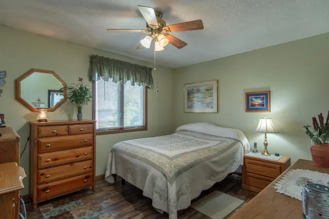 $599,000 | 900 Father Hennepin Park Road, Isle, MN 56342