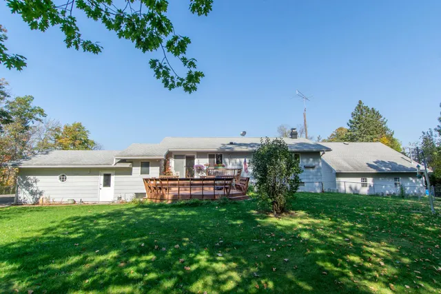 $599,000 | 900 Father Hennepin Park Road, Isle, MN 56342