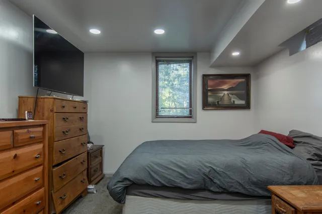 $599,000 | 900 Father Hennepin Park Road, Isle, MN 56342