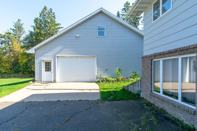 $599,000 | 900 Father Hennepin Park Road, Isle, MN 56342