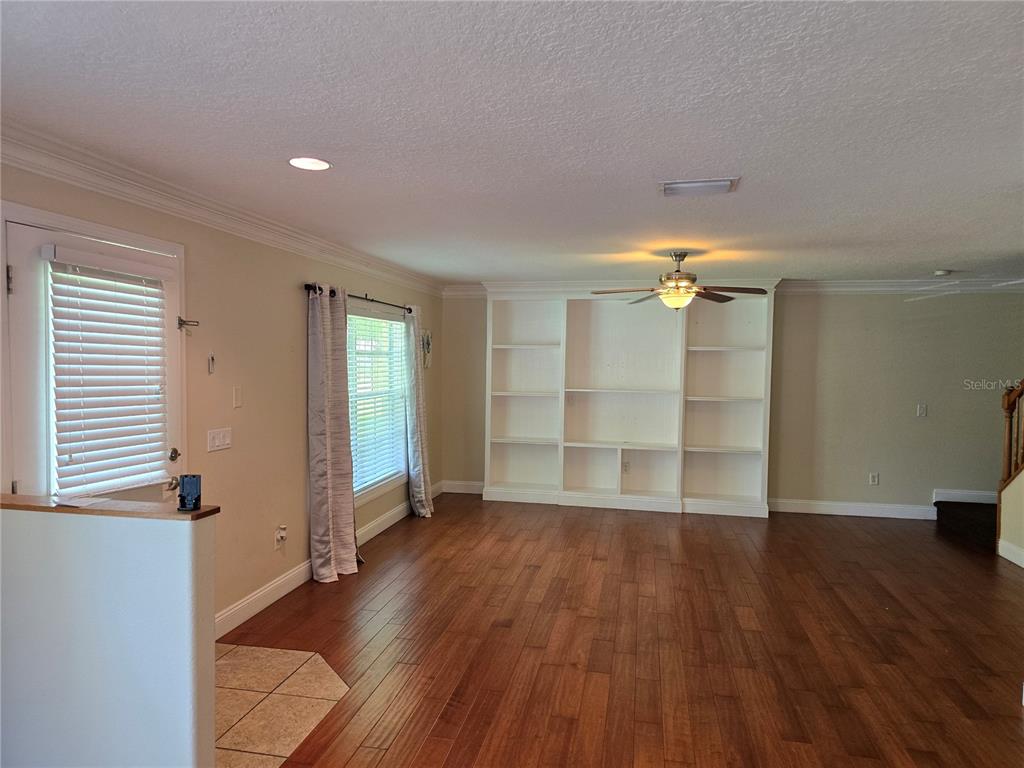 6262 Maisai Road Zephyrhills, FL 33542 - Photo 3 of 19