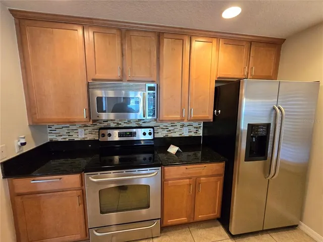 $1,800 | 6262 Maisai Road, Zephyrhills, FL 33542