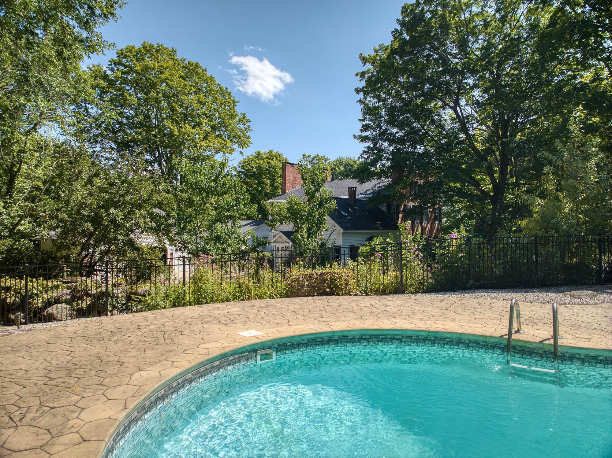 102 Jones Road Hillsborough, NH 03244 - Photo 10 of 40 Gallery Image 10