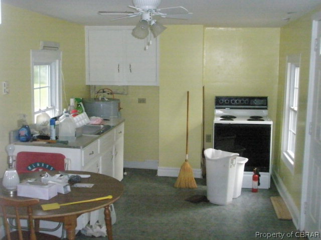 9358 Glass Road Hayes, VA 23072 - Photo 2 of 11 Gallery Image 2