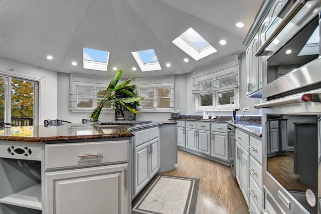 $849,873 | 16048 South Peppermill Trail, Homer Glen, IL 60491