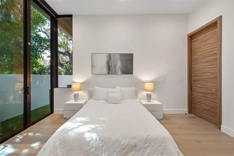 $12,999,999 | 2421 Barcelona Drive, Fort Lauderdale, FL 33301