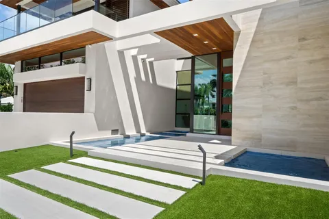 $12,999,999 | 2421 Barcelona Drive, Fort Lauderdale, FL 33301