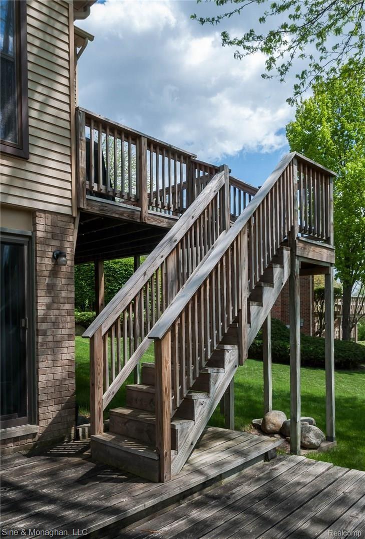 772 Augusta Court Rochester, MI 48309 - Photo 9 of 48 20170518_121638.jpg