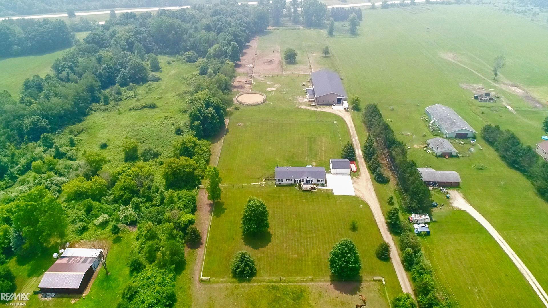 4377 Genesee Road Lapeer, MI 48446 - Photo 18 of 45