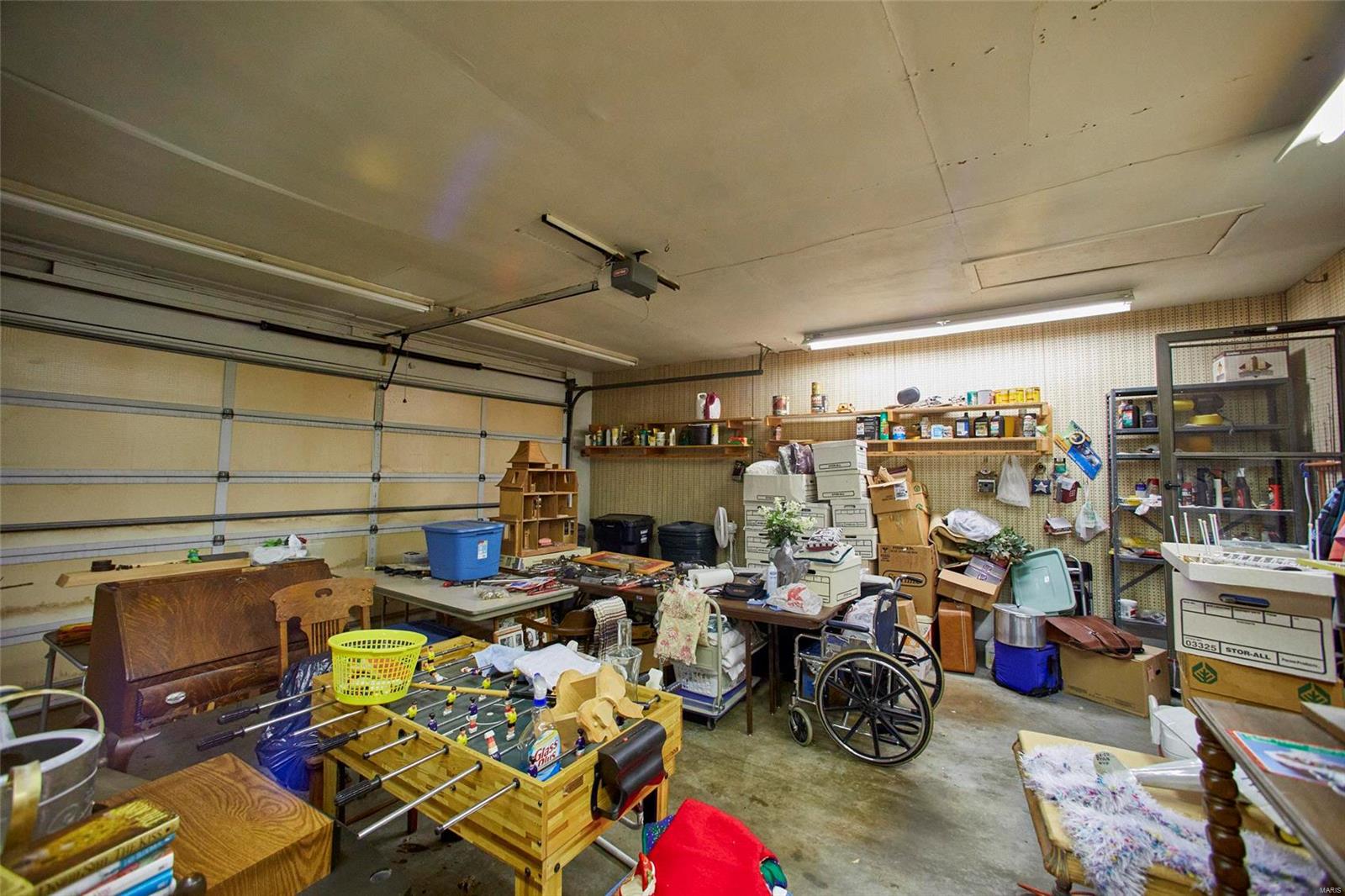 2348 England Town Road St. Louis, MO 63129 - Photo 19 of 33