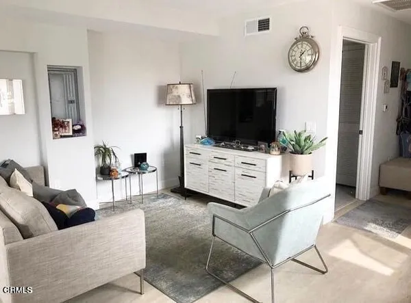 $2,750 | 60 South Vinedo Avenue, Unit 301, Pasadena, CA 91107