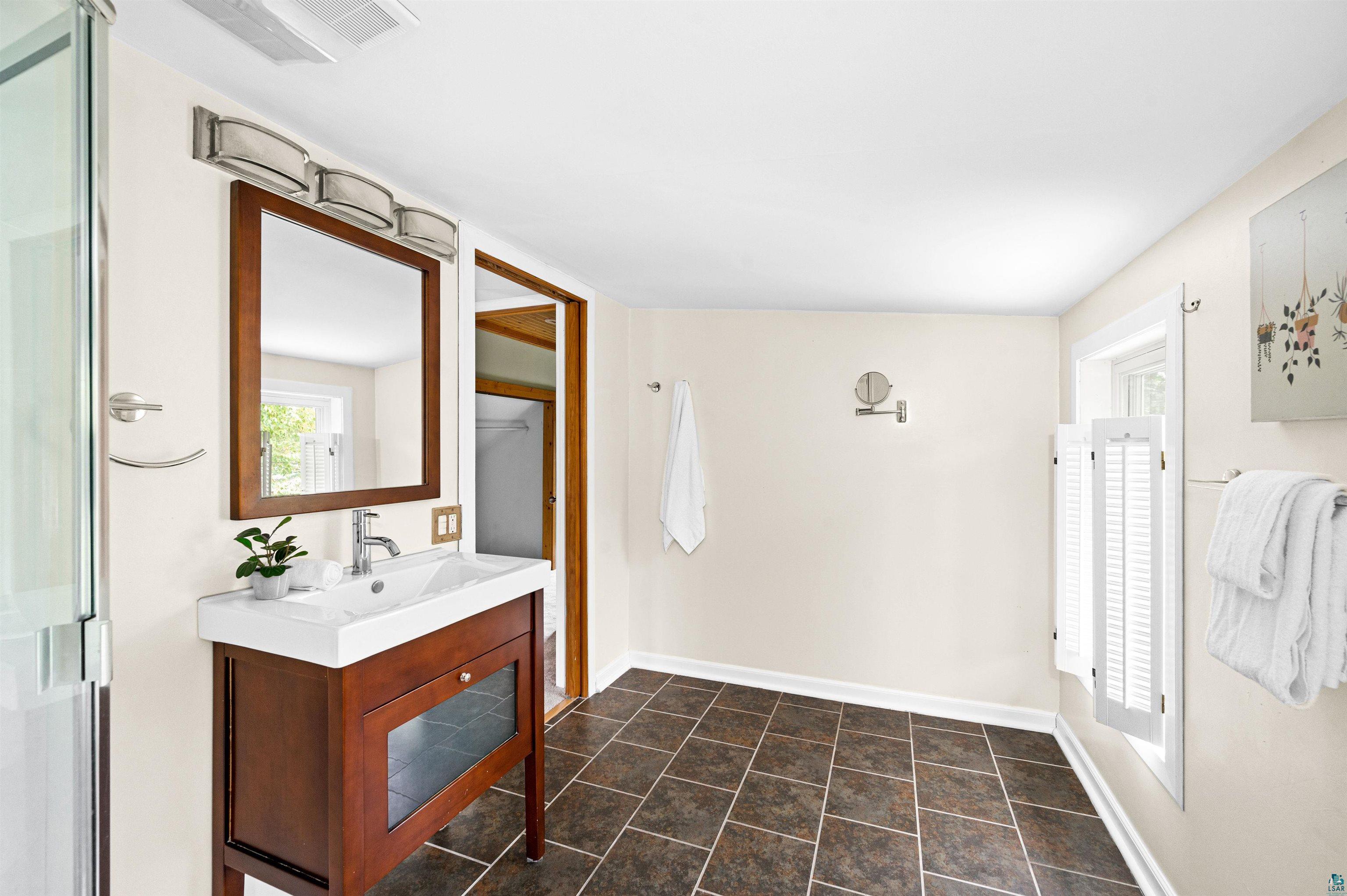 4203 Trinity Road Duluth, MN 55811 - Photo 15 of 25