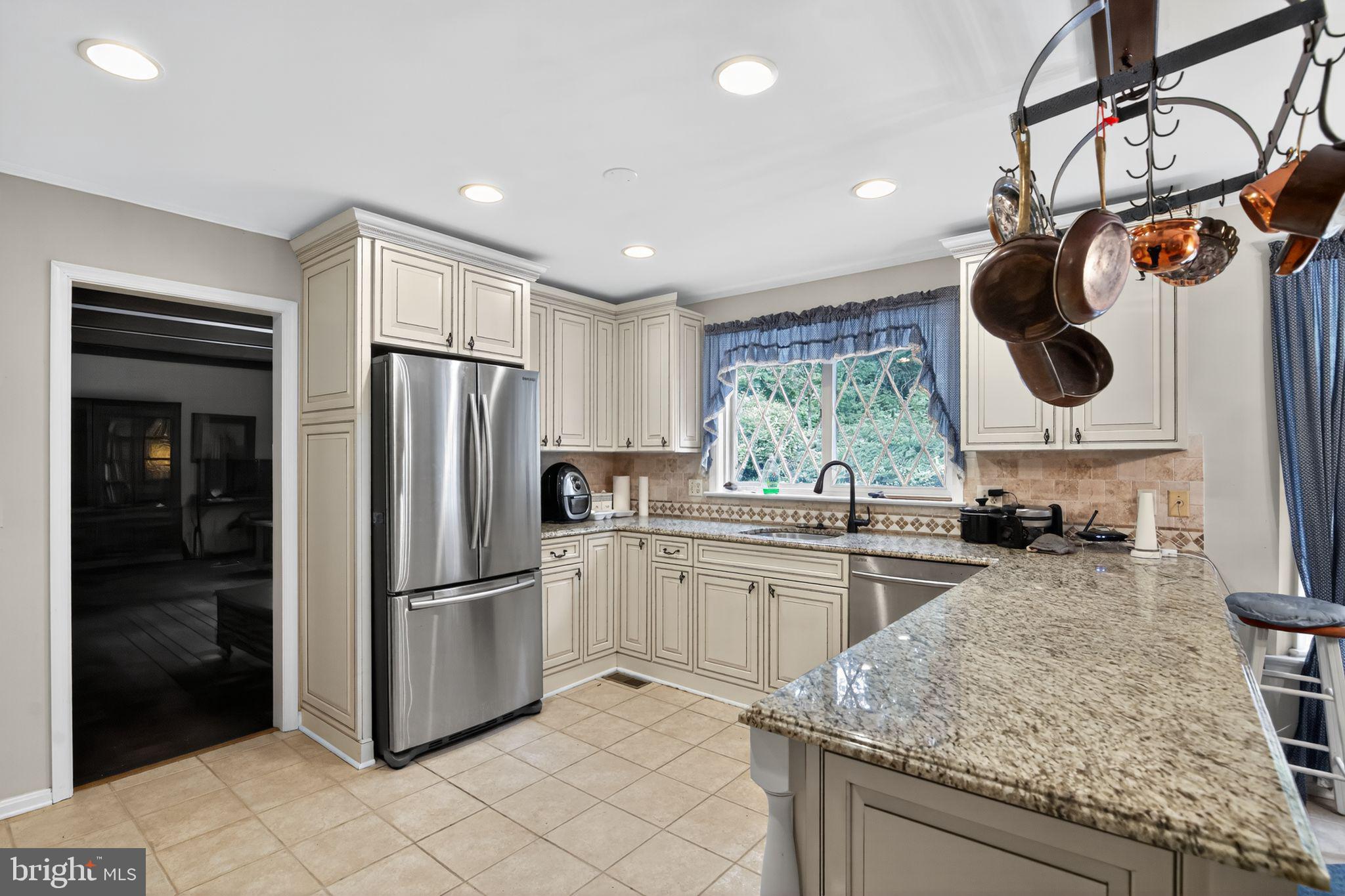 18606 Cabin Road Triangle, VA 22172 - Photo 6 of 15